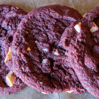 Red Velvet White Chocolate Chunk - Cookies 3 pack